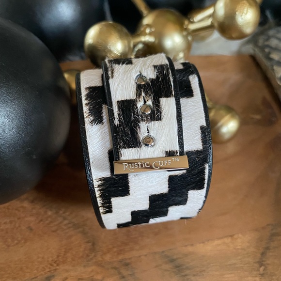 Rustic Cuff Wrap - Picture 2 of 5